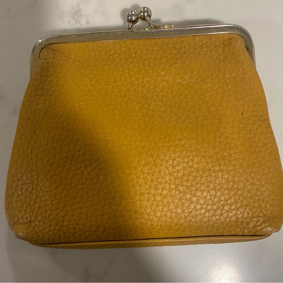 Dooney & Bourke - Camel/ Mustard Leather Coin Purse with Kiss-Lock Closure - Picture 6 of 13